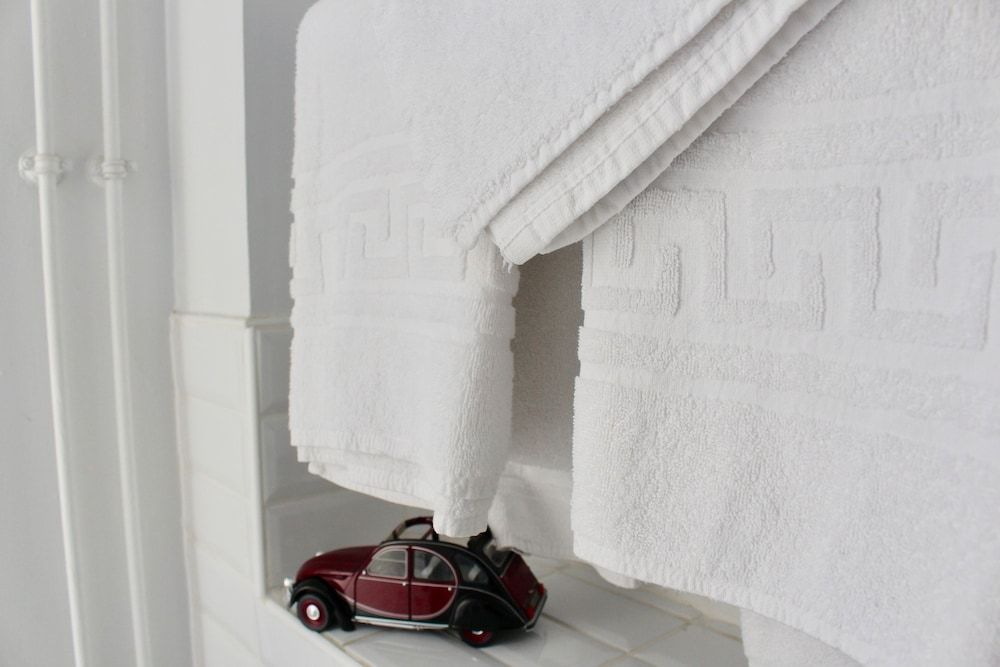 Hôtel Le Charleston Standard Double Room 11