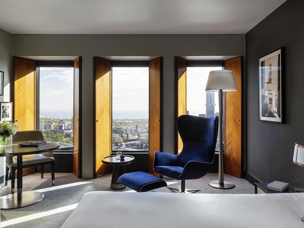 Sofitel Melbourne On Collins Superior Room, 1 King Bed, River View 4