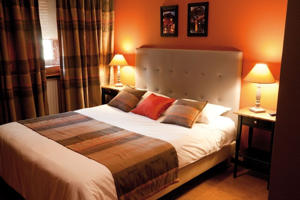 Le Gouverneur Quadruple Room 6