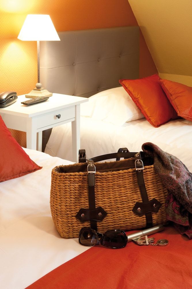 Le Gouverneur Triple Room 10