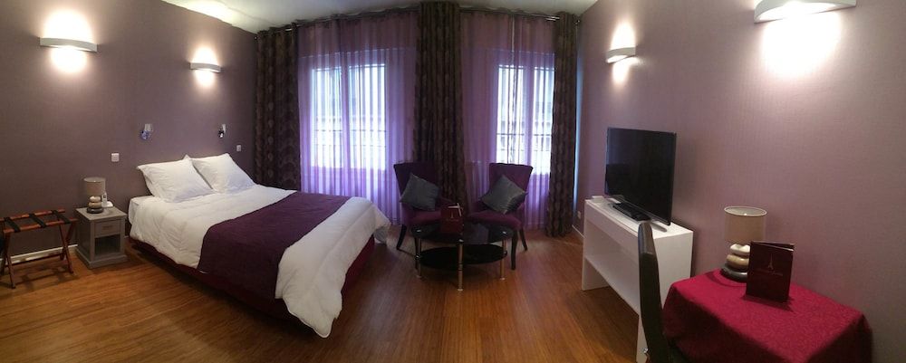 undefined Hotel Paris Gambetta 5