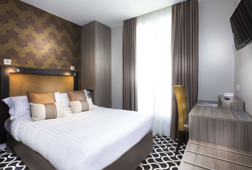 undefined Hôtel International Paris 2