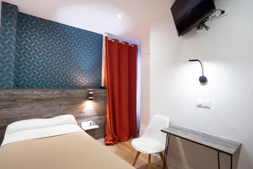 undefined Hôtel Léonard de Vinci