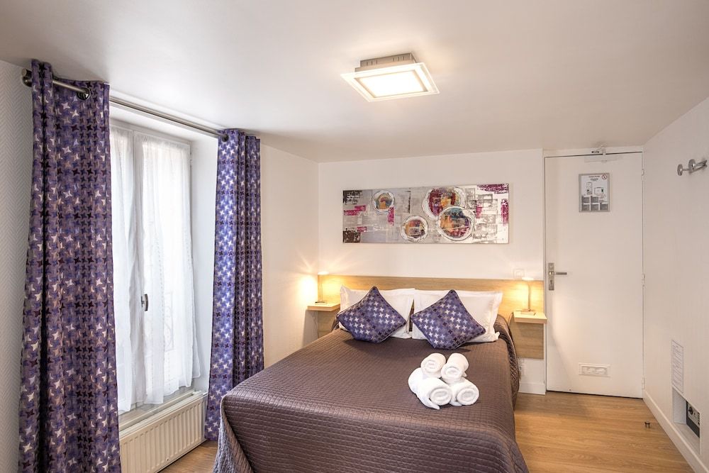 Hôtel de L'Horloge Superior Double Room, Kitchenette 13