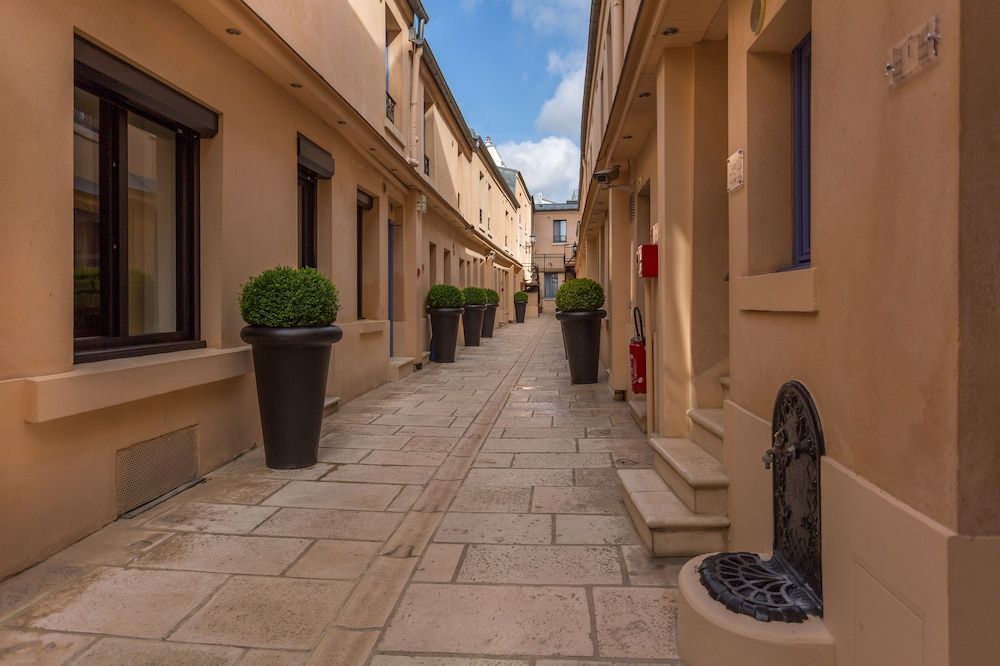 undefined Hôtel de L'Horloge 6