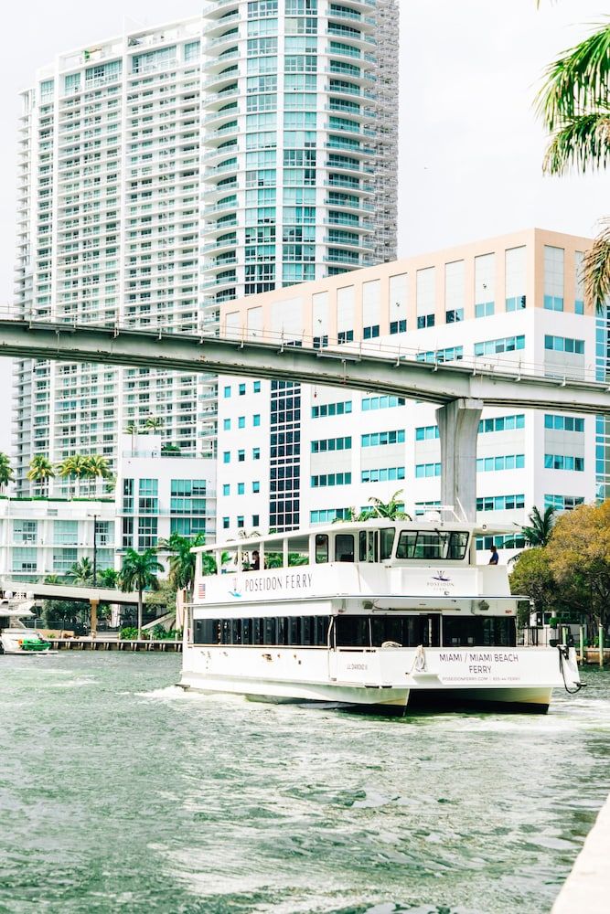 undefined Hyatt Regency Miami 6