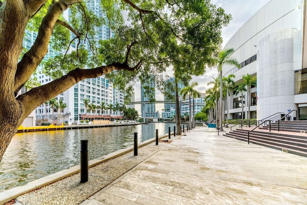 undefined Hyatt Regency Miami 3