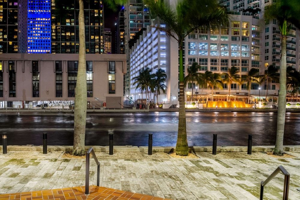 undefined Hyatt Regency Miami 7