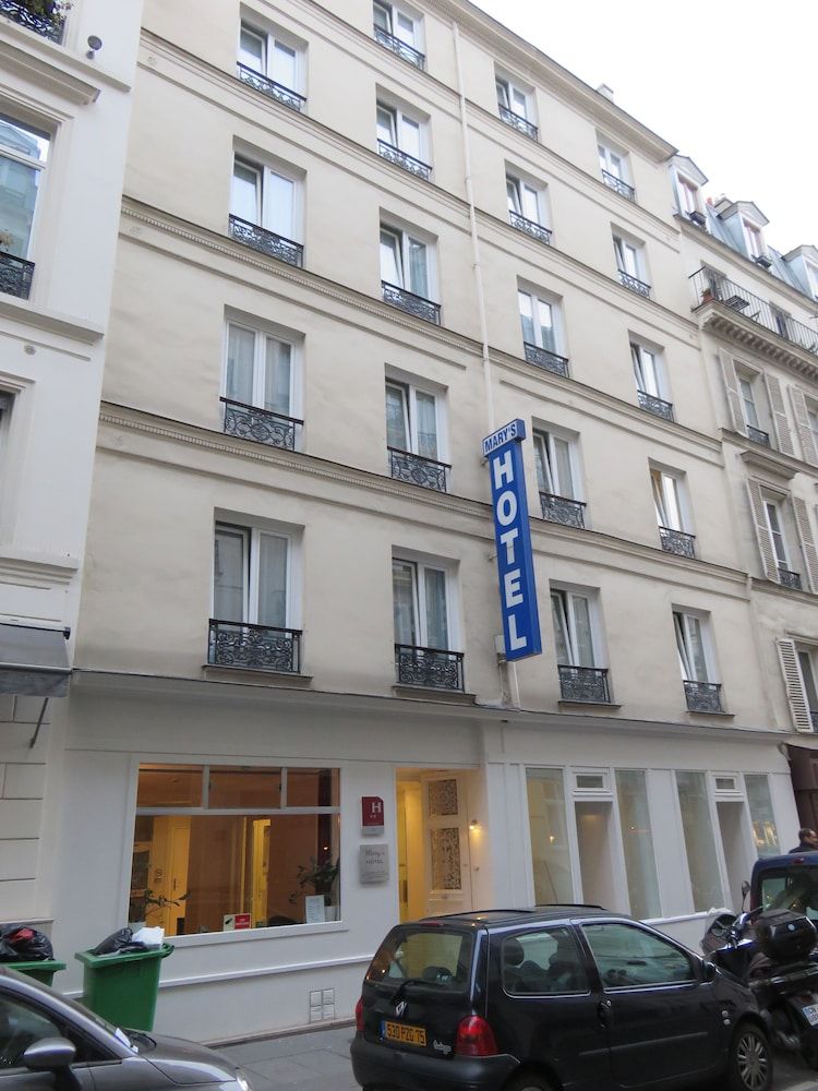 undefined Mary's Hotel République 2