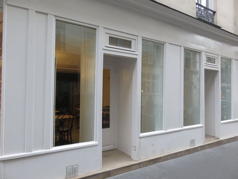 undefined Mary's Hotel République 6