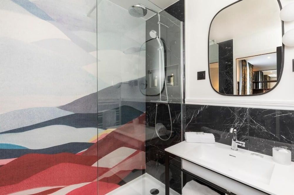 Hôtel Elysa - Luxembourg Classic Double or Twin Room 7