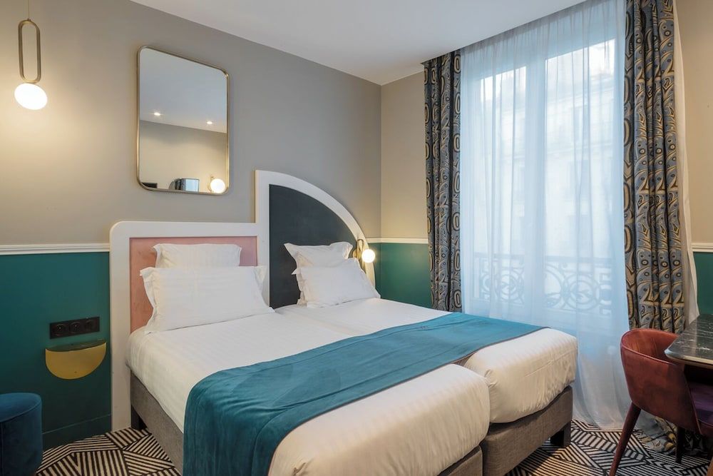 Hôtel Elysa - Luxembourg Classic Double or Twin Room 5