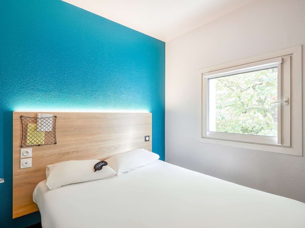 Room, 2 Twin Beds (Side Car)