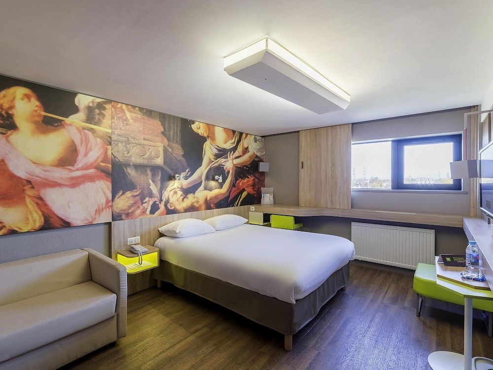 Standard Suite, 1 Double Bed with Sofa bed