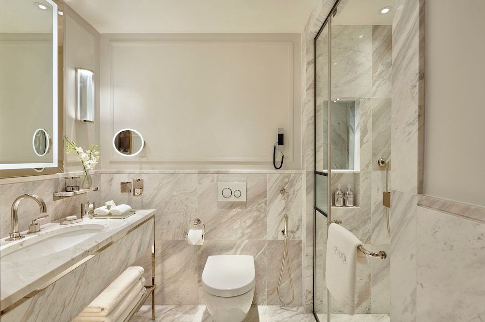 undefined Jumeirah Carlton Tower London 5