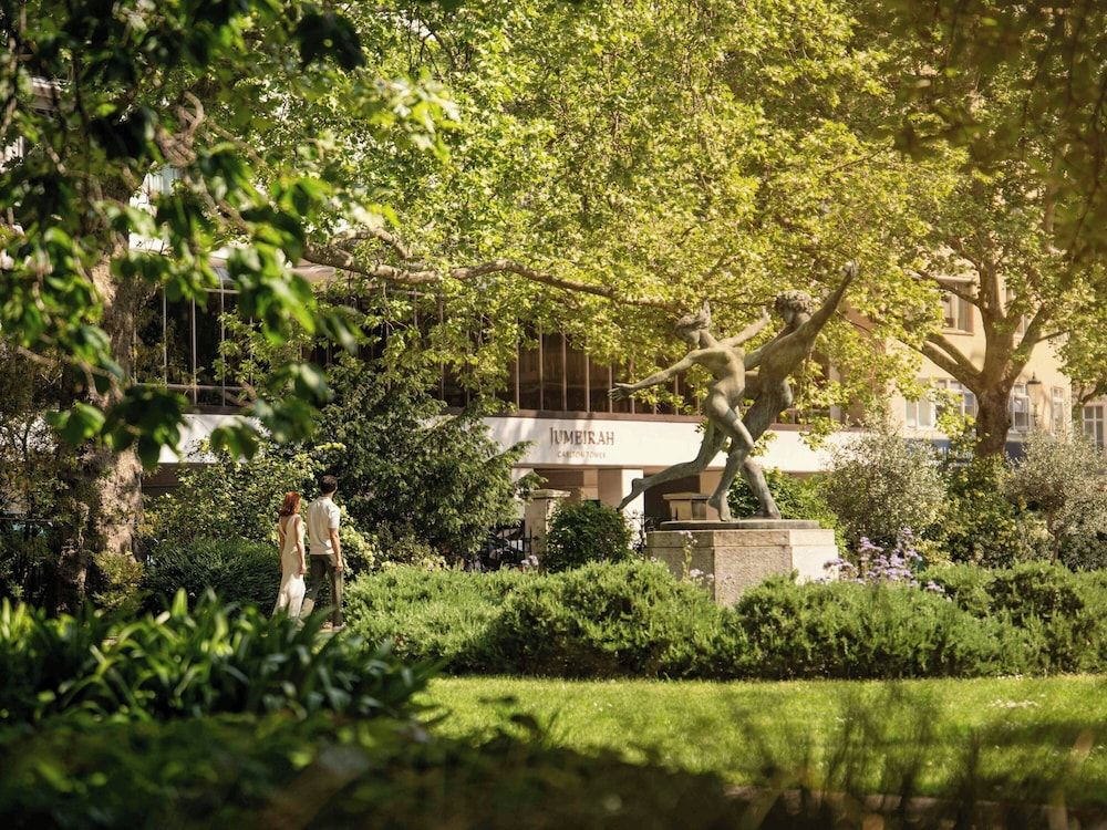 undefined Jumeirah Carlton Tower London