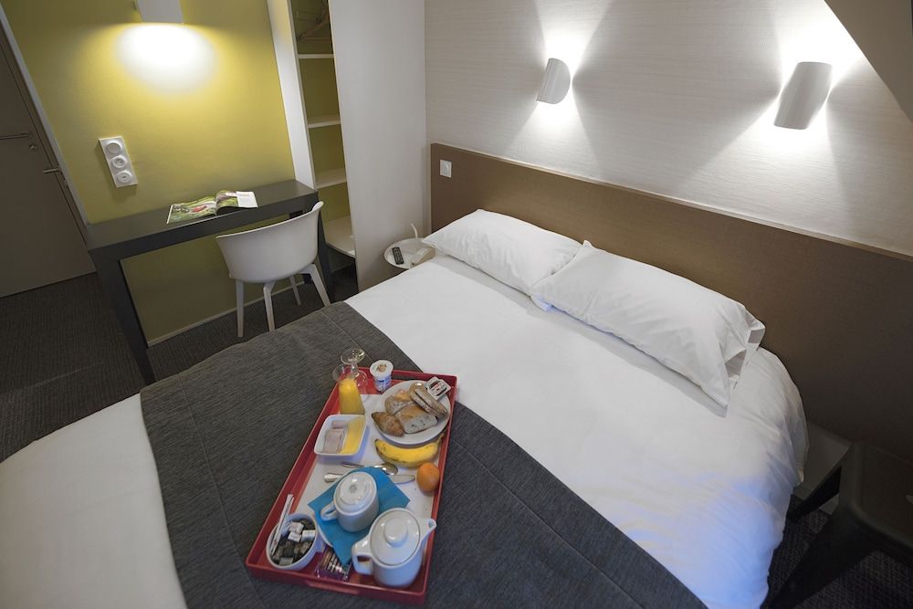 Hôtel Du Port Standard Double Room 2