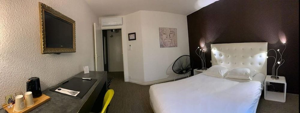 Hotel Diane Double Room 4