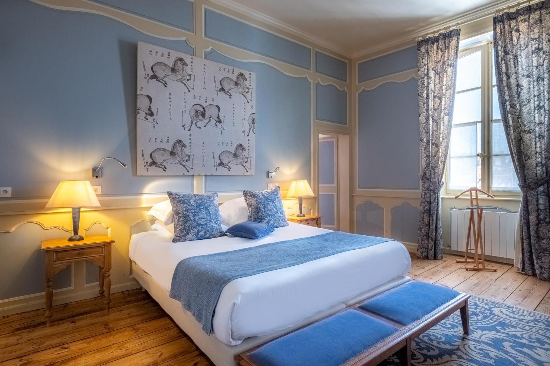 Deluxe Family Suite