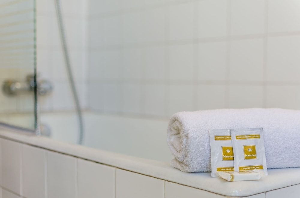 undefined Avenir Hotel Montmartre 10