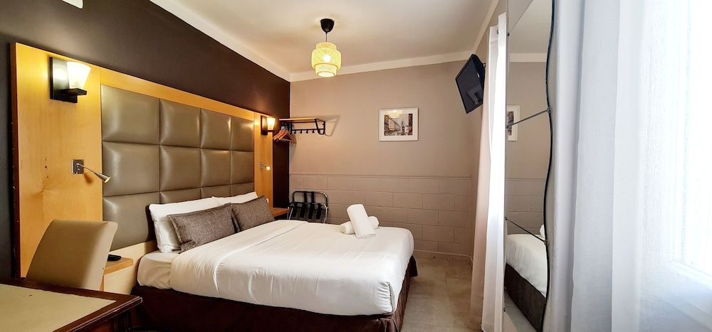 Hotel de France Standard Double Room, 1 Queen Bed 2