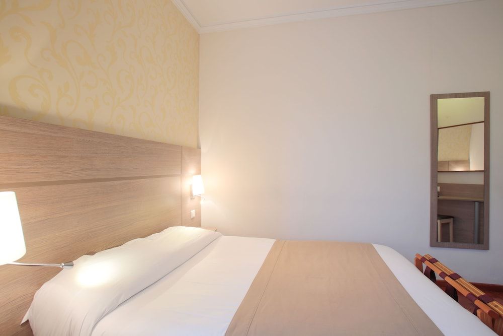 Grand Hôtel du Loiret Classic Double Room 6