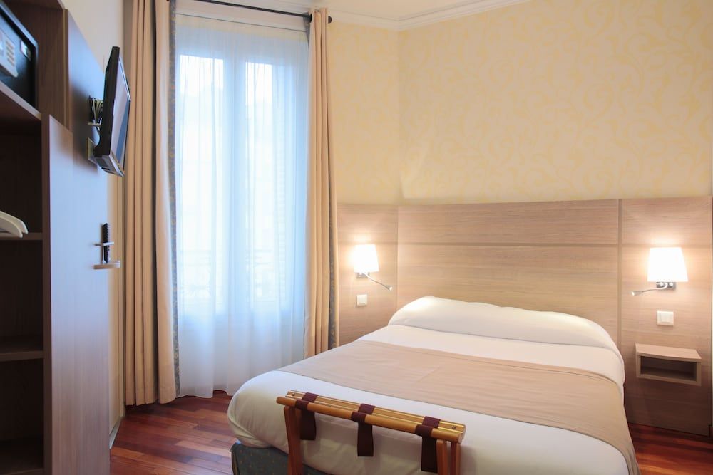 Grand Hôtel du Loiret Classic Double Room 9