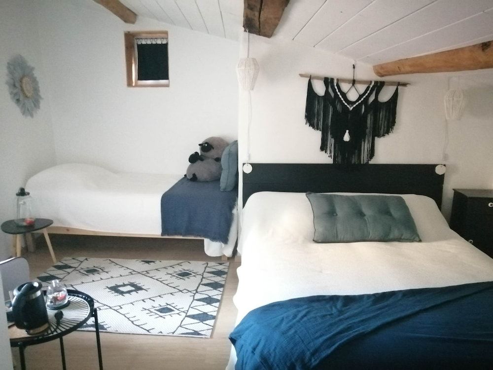 City Triple Room, Ensuite, City View