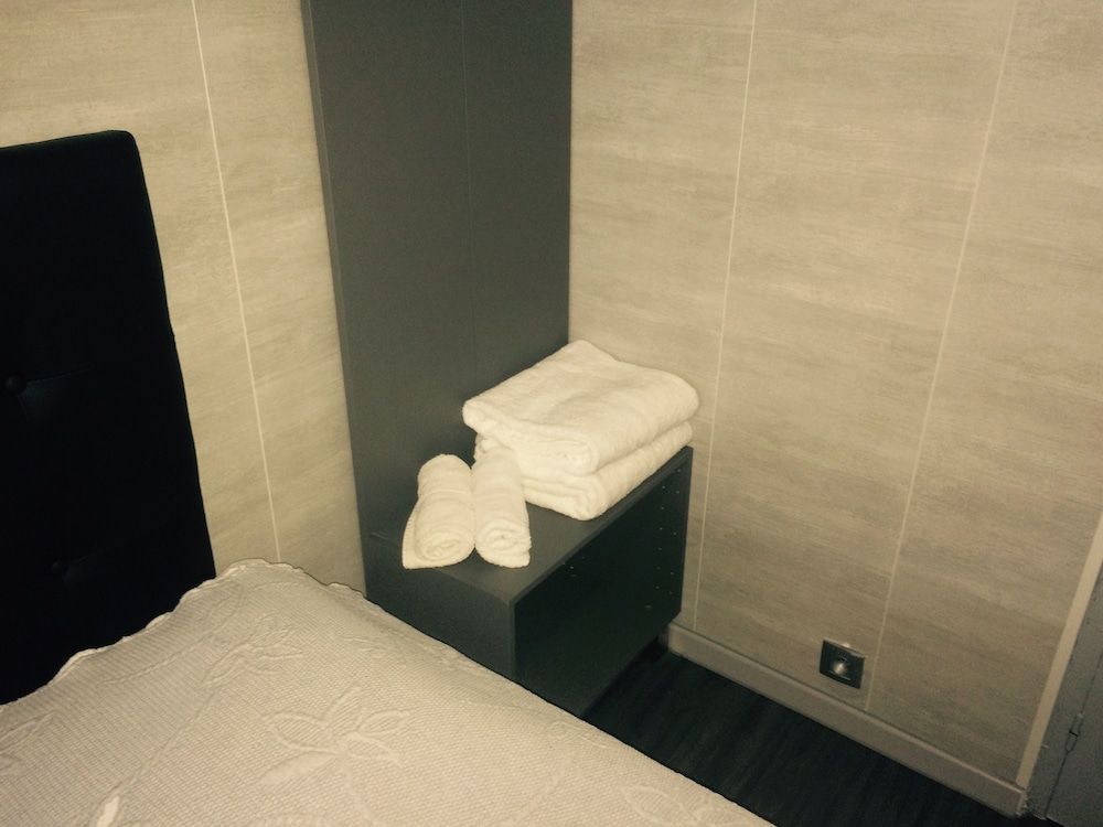 Hôtel Gofen Twin Room 8