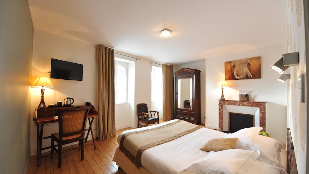 The Originals Boutique Hotel Victoria Fontainebleau Superior Double or Twin Room 3