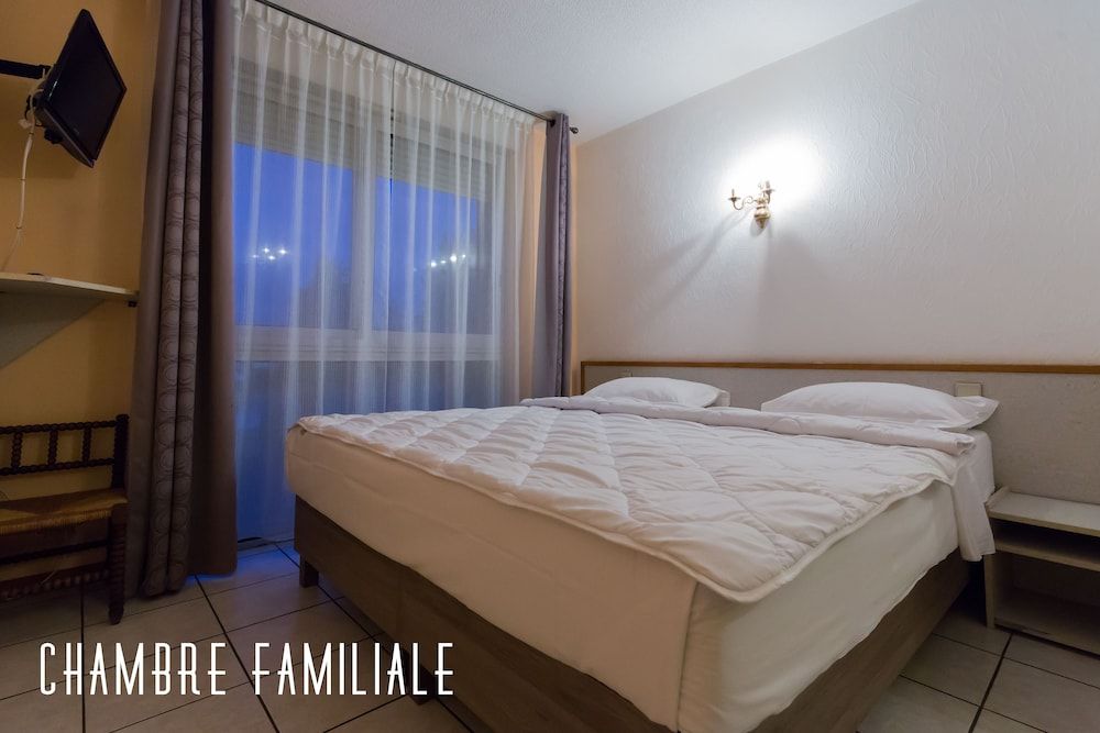 Hôtel Rocade Family Room 4