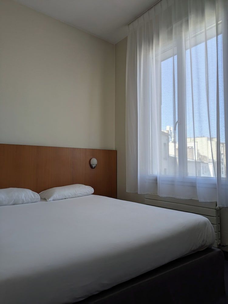 Hotel de la Gare Brest Club Double Room