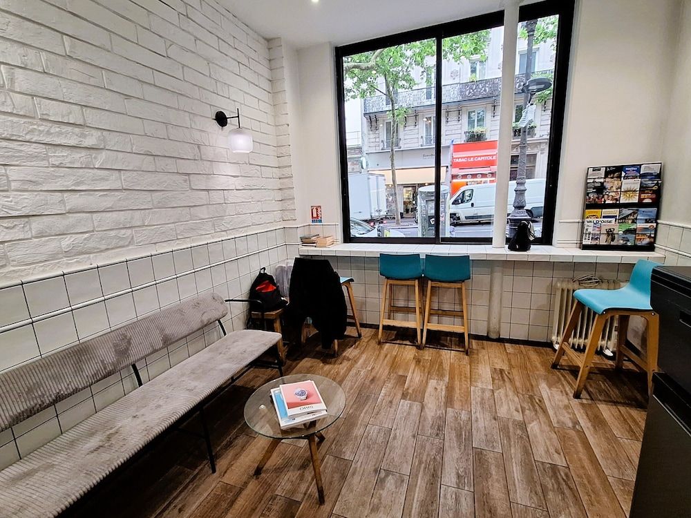 undefined Hipotel Paris Gambetta Republique 7