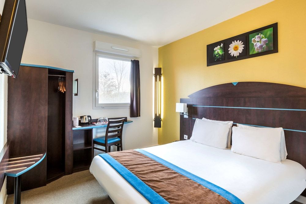 Standard Room, 1 Queen Bed, Non Smoking