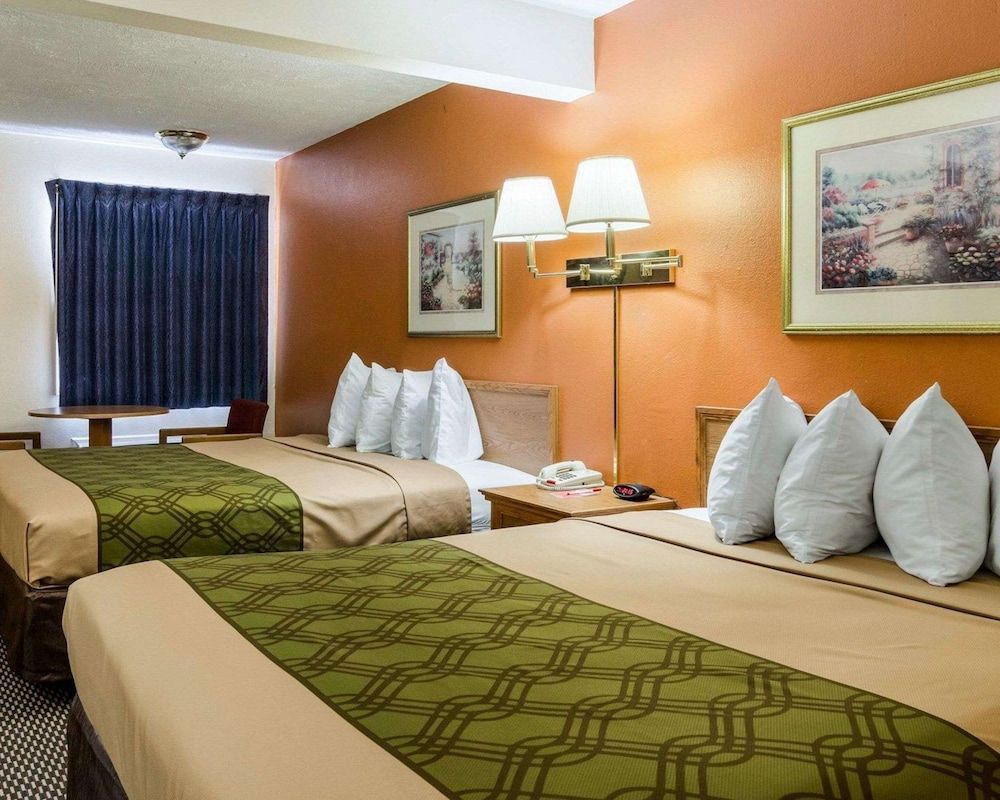 Standard Room, 2 Queen Beds, Non Smoking
