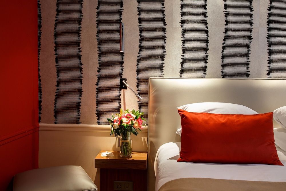 undefined Hotel Le Clos Medicis 10