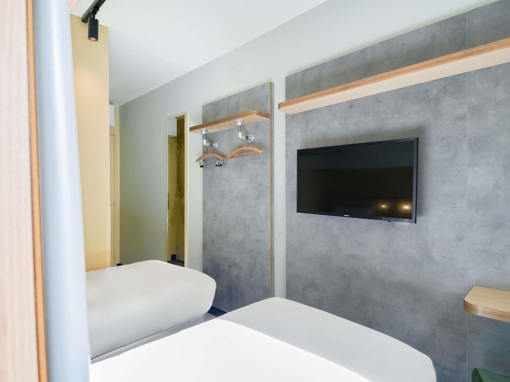 Room, 3 Twin Beds