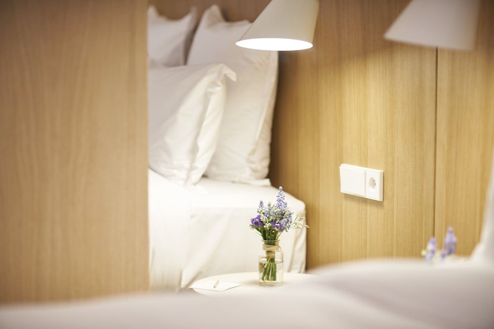 9Hotel Republique Classic Room 2