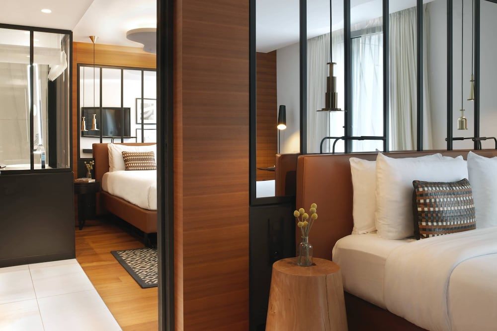 Renaissance Paris Republique Hotel