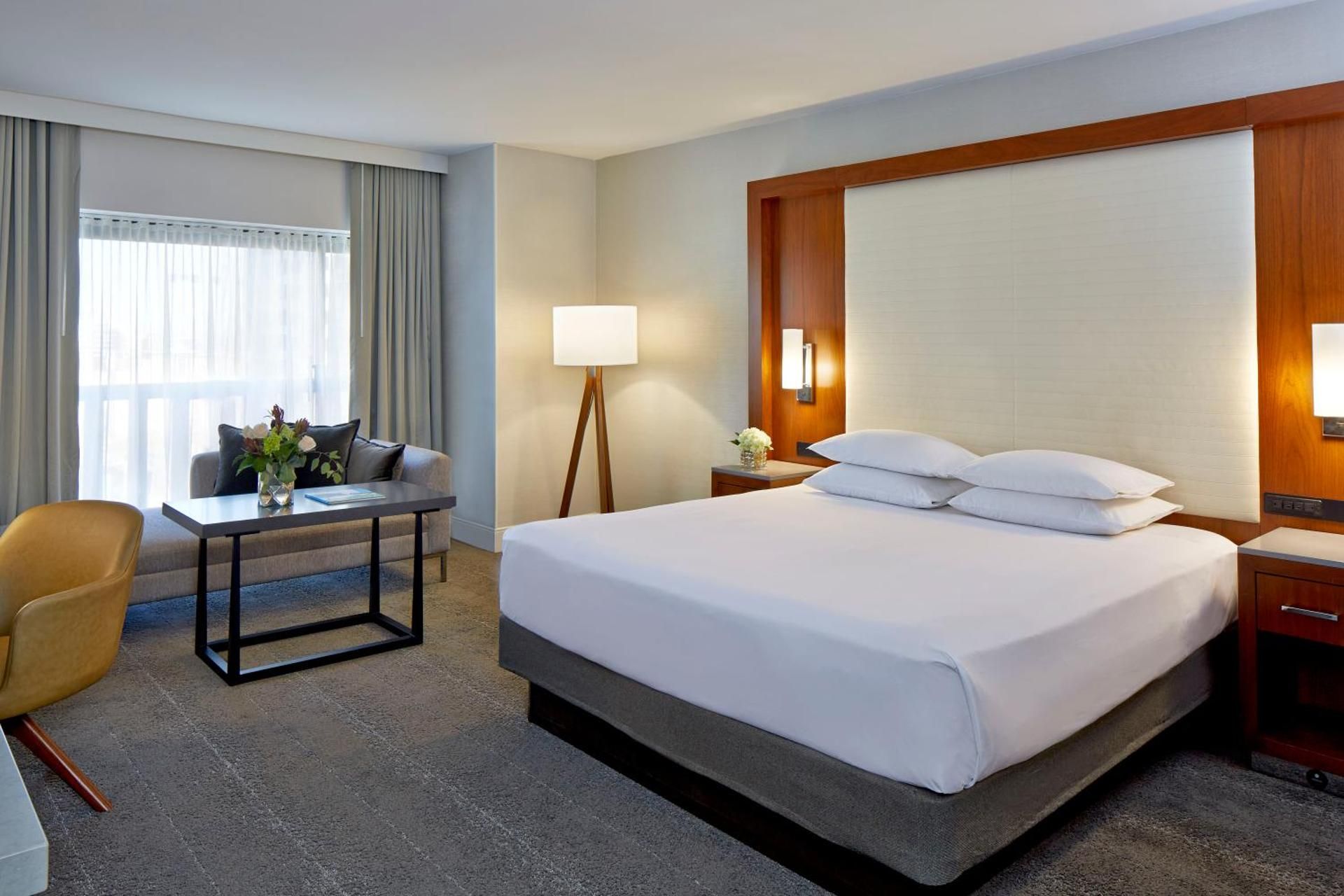 1 King Bed With ADA Tub