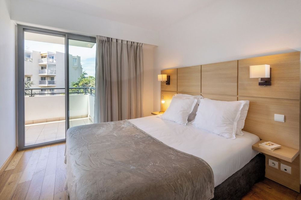 Nemea Appart Hotel Le Lido Cagnes sur Mer Premium Apartment, 3 Bedrooms