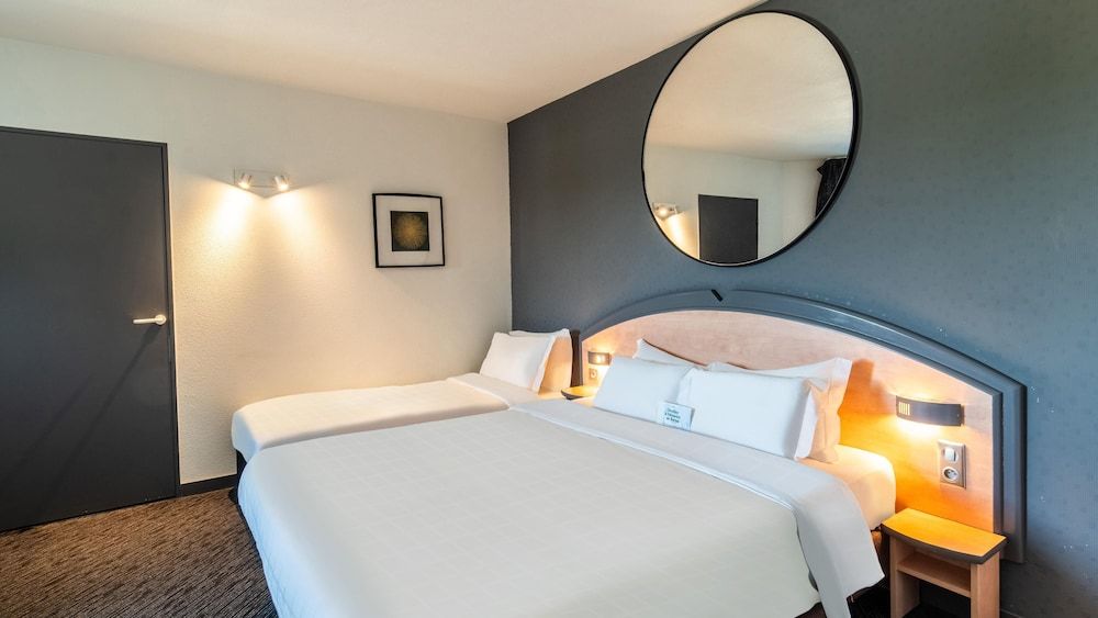 Hôtel Kyriad Brive La Gaillarde Ouest Standard Room, Multiple Beds 2