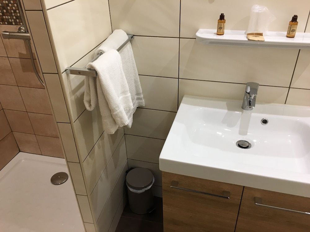 Le Magnan Standard Double Room 11