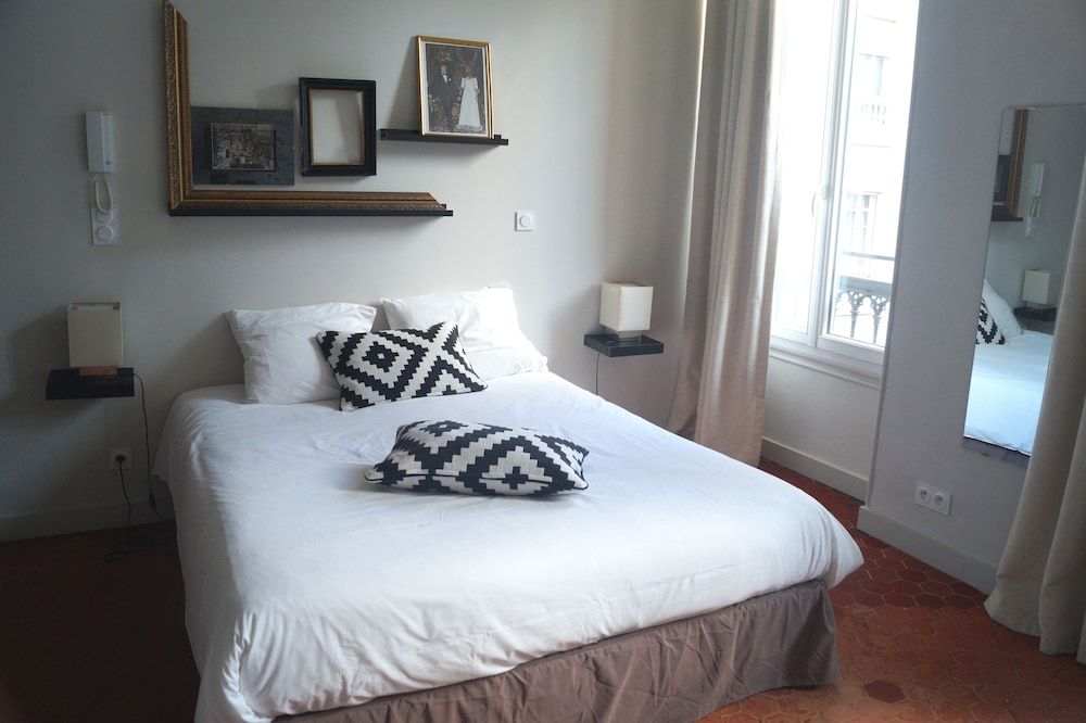 undefined Decoh Studio Dragon 2