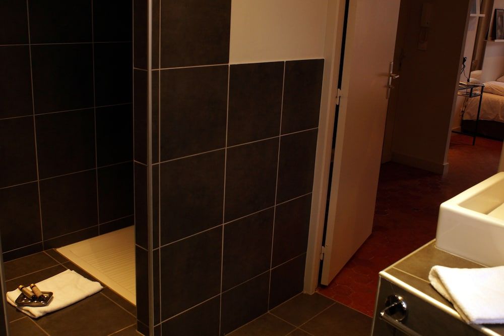 Decoh Studio Dragon Classic Studio 23