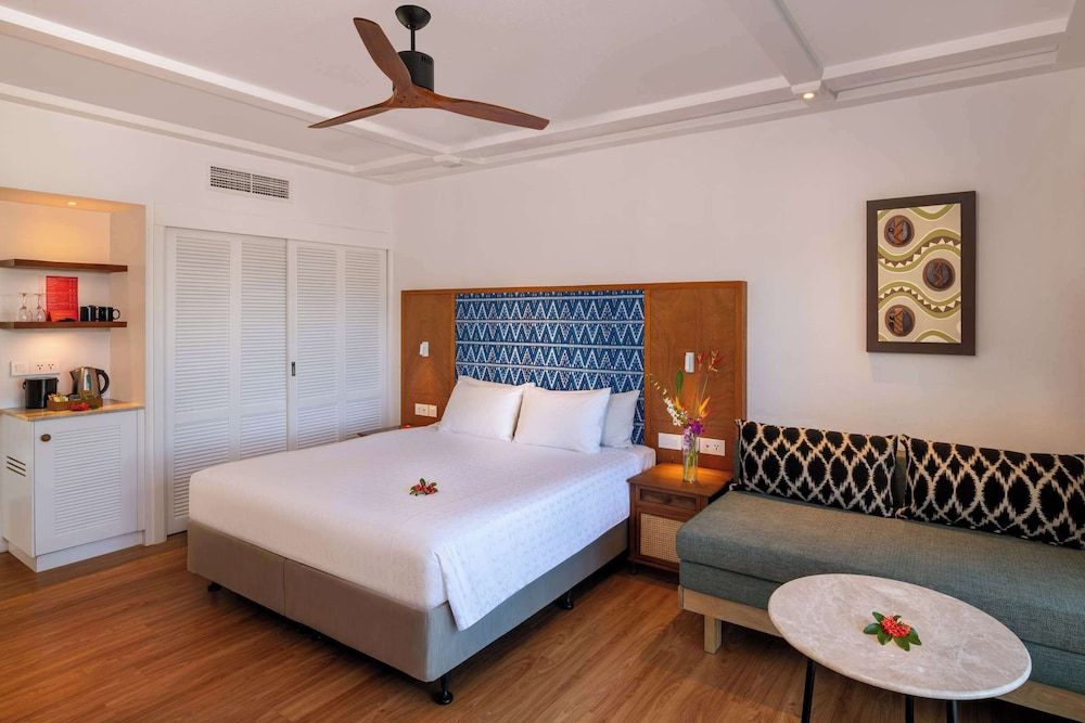 Room, 1 King Bed with Sofa bed, Ocean View