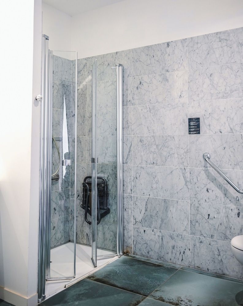 Hôtel Le Manoir Standard Double Room, 1 Queen Bed, Accessible 5