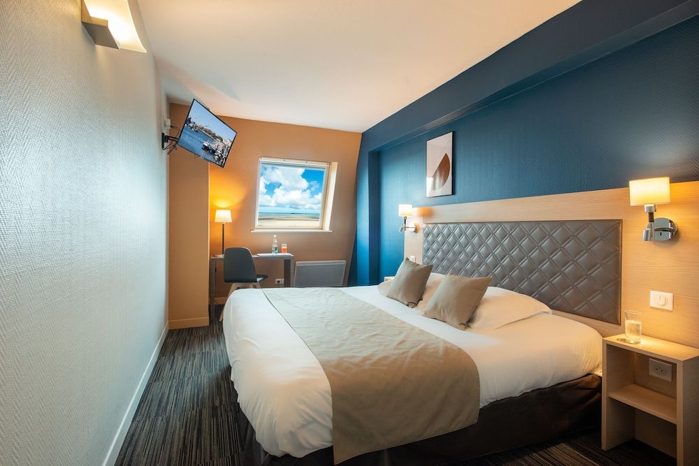 Standard Double or Twin Room, Sea View