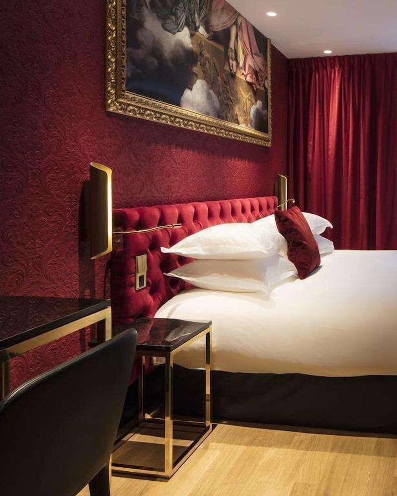 undefined Hôtel Eiffel Petit Louvre 10