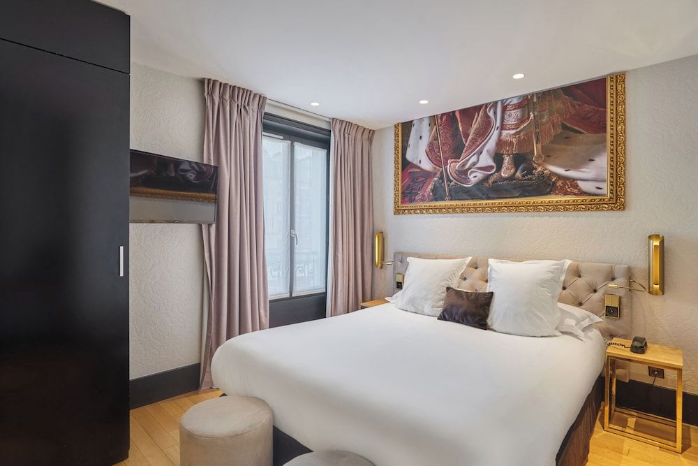 undefined Hôtel Eiffel Petit Louvre